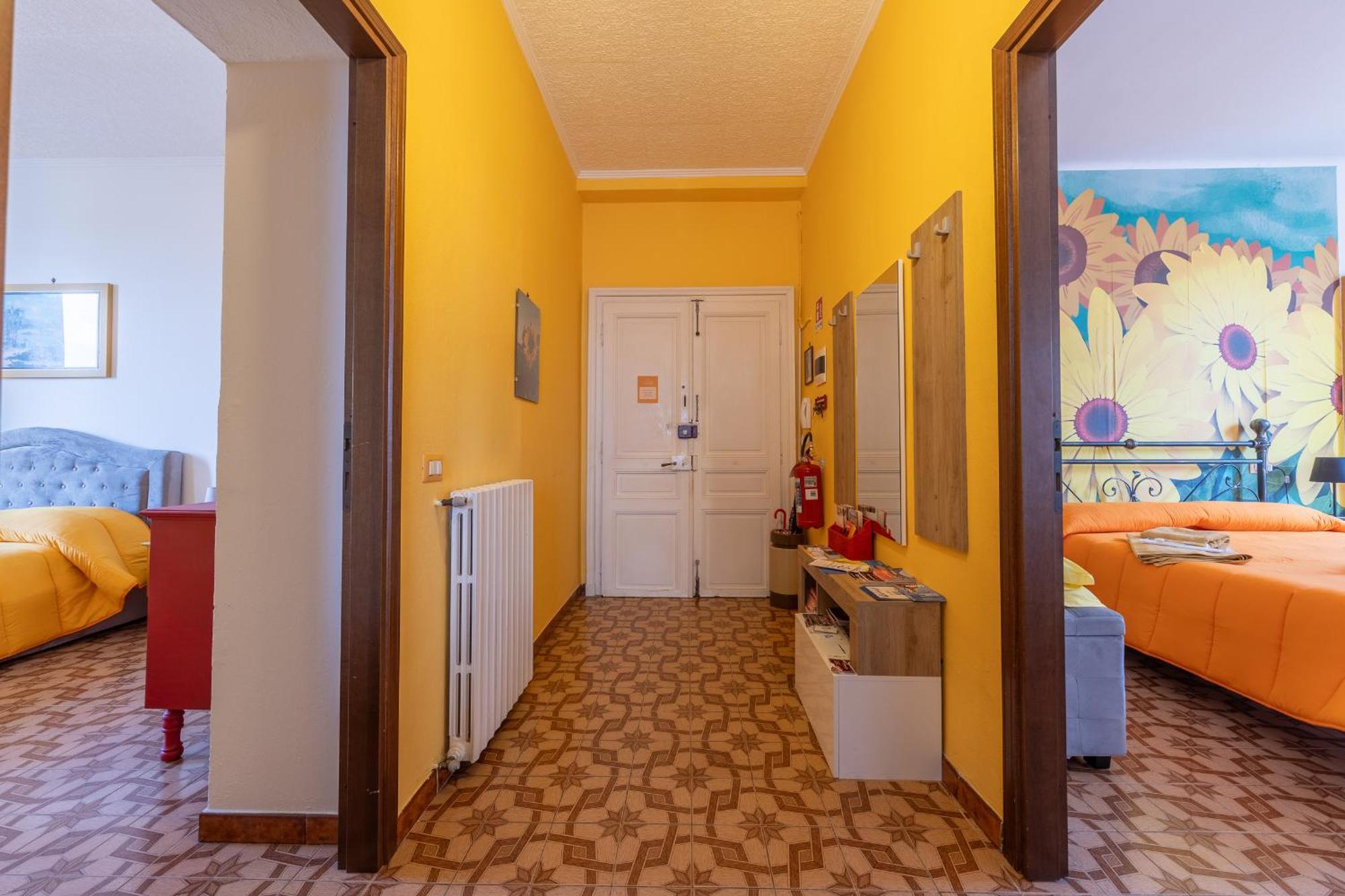 Casa Vacanza Dimora Vincenza Luino Exterior foto